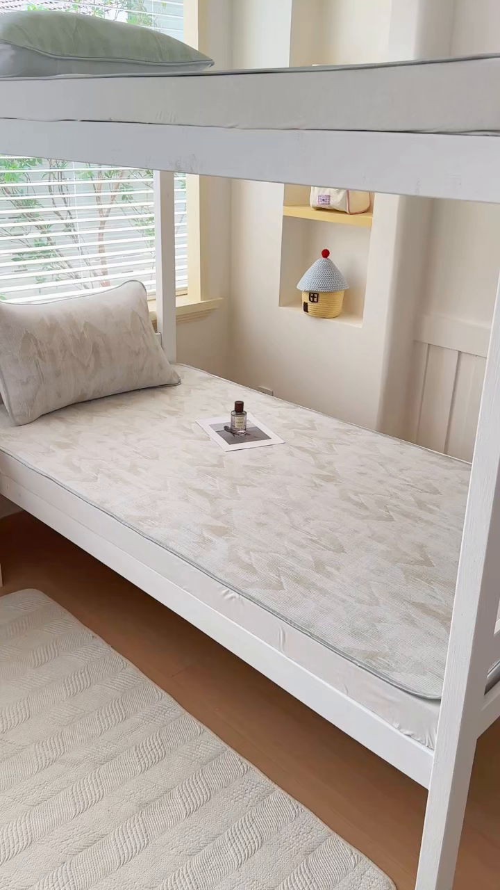 91家纺网 家纺一手货源 找家纺 小萌虎 2025新款亲肤舒适学生宿舍凉席PE凉感凉席席子 学生款山溪-咖