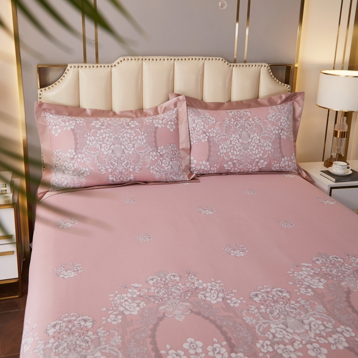 91家纺网 家纺一手货源 找家纺 威克凯丽 2025新款活性印花款纯竹纤维软凉席三件套 轻诗漫语-粉