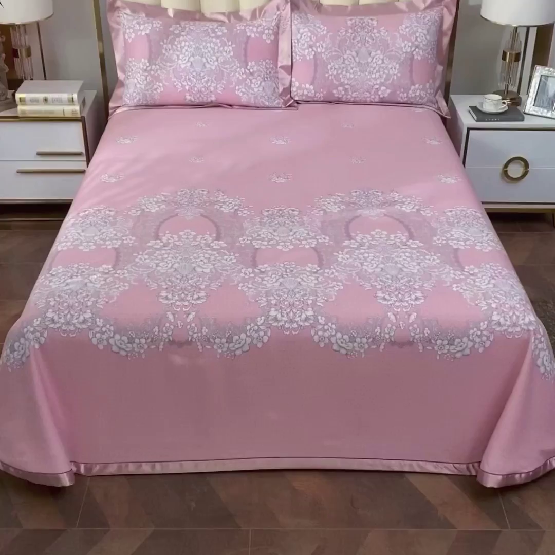 91家纺网 家纺一手货源 找家纺 威克凯丽 2025新款活性印花款纯竹纤维软凉席三件套 轻诗漫语-粉