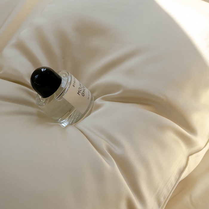 91家纺网 家纺一手货源 找家纺 威克凯丽 2025新款60支纯色兰精天丝四件套--风格一 极地白