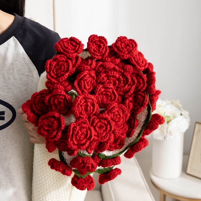 91家纺网 家纺一手货源 找家纺 （总）苏木年华 2025新款玫瑰花束毛毯网红直播多功能盖毯空调午休毯