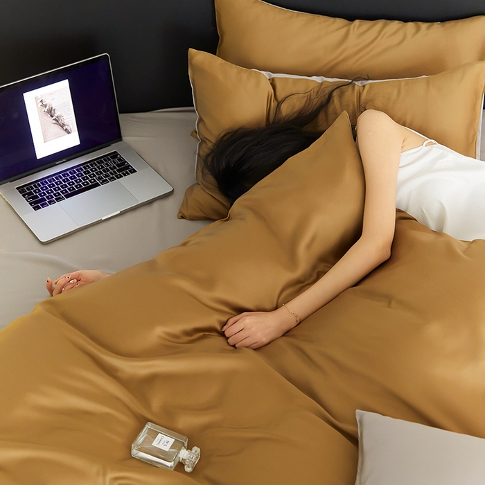 91家纺网 家纺一手货源 找家纺 （总）威克凯丽 2025新款60支纯色兰精天丝四件套--风格二