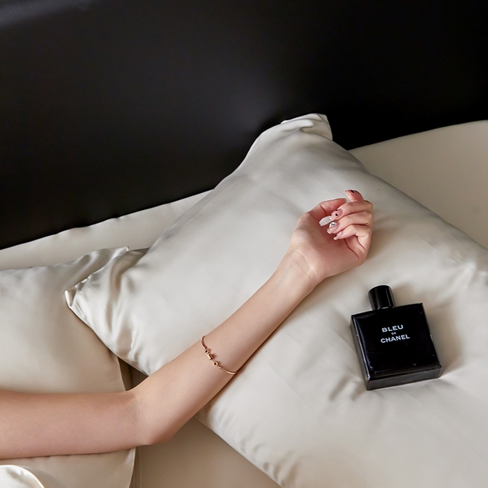 91家纺网 家纺一手货源 找家纺 威克凯丽 2025新款60支纯色兰精天丝四件套--风格二 极地白