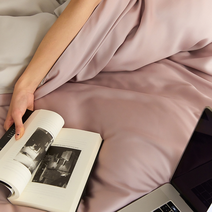 91家纺网 家纺一手货源 找家纺 威克凯丽 2025新款60支纯色兰精天丝四件套--风格二 满天星紫-曙光银