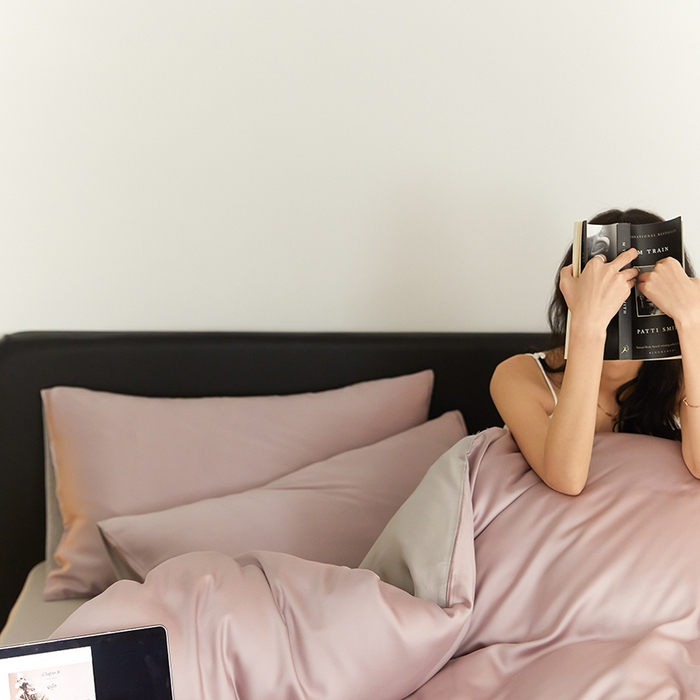 91家纺网 家纺一手货源 找家纺 威克凯丽 2025新款60支纯色兰精天丝四件套--风格二 满天星紫-曙光银