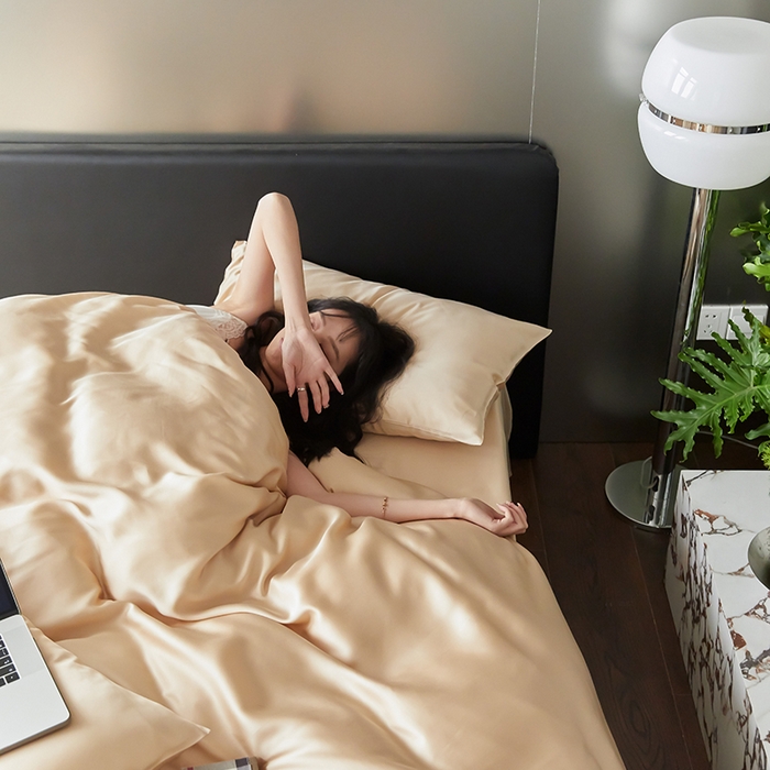 91家纺网 家纺一手货源 找家纺 威克凯丽 2025新款60支纯色兰精天丝四件套--风格二 沙茶色