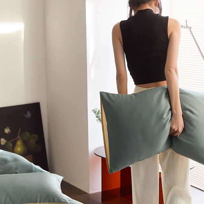 91家纺网 家纺一手货源 找家纺 威克凯丽 2025新款60支纯色兰精天丝四件套--风格二 天青色-香槟金