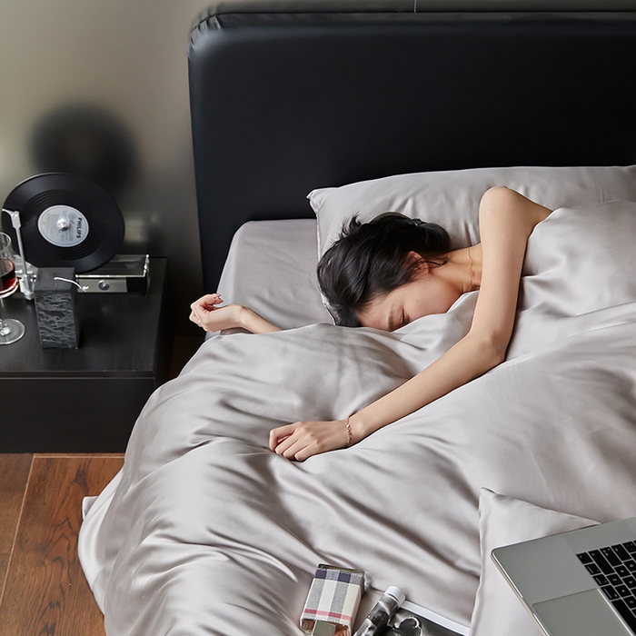 91家纺网 家纺一手货源 找家纺 威克凯丽 2025新款60支纯色兰精天丝四件套--风格二 岩石灰