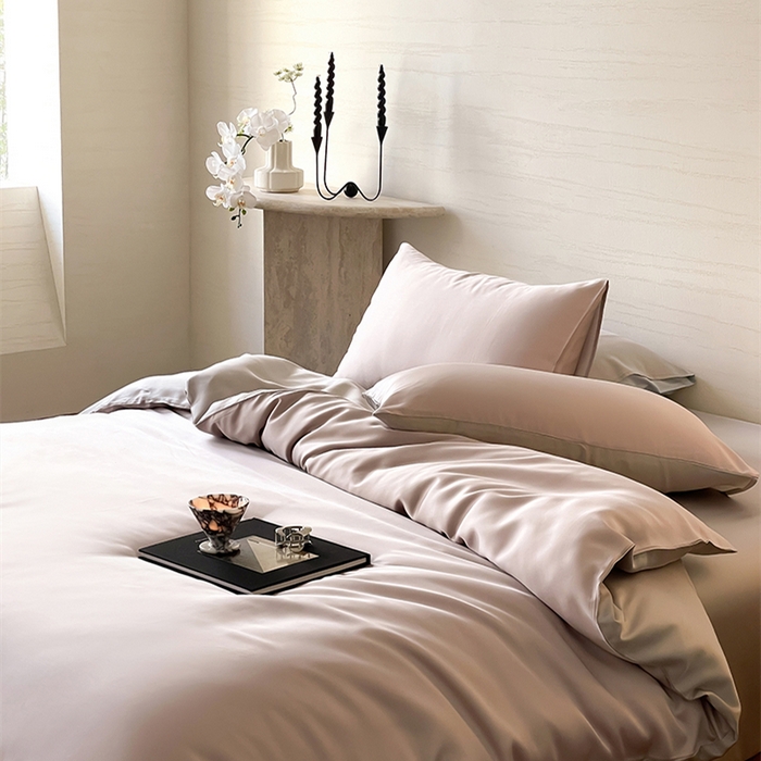 91家纺网 家纺一手货源 找家纺 威克凯丽 2025新款60支纯色兰精天丝四件套--风格二 夜影凝香-霜华银