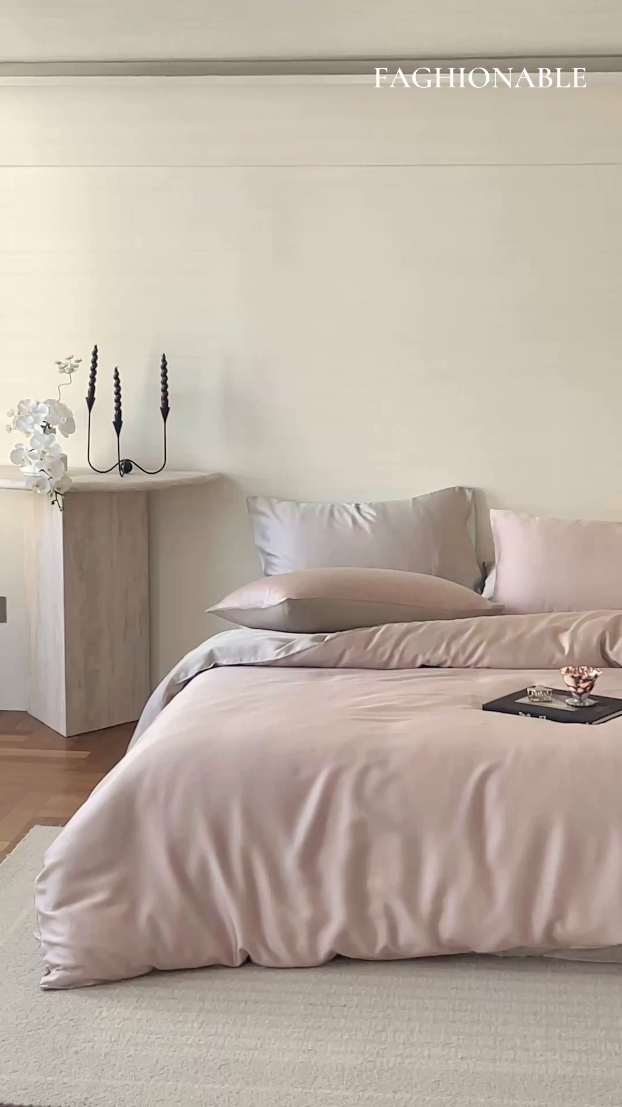 91家纺网 家纺一手货源 找家纺 威克凯丽 2025新款60支纯色兰精天丝四件套--风格二 夜影凝香-霜华银