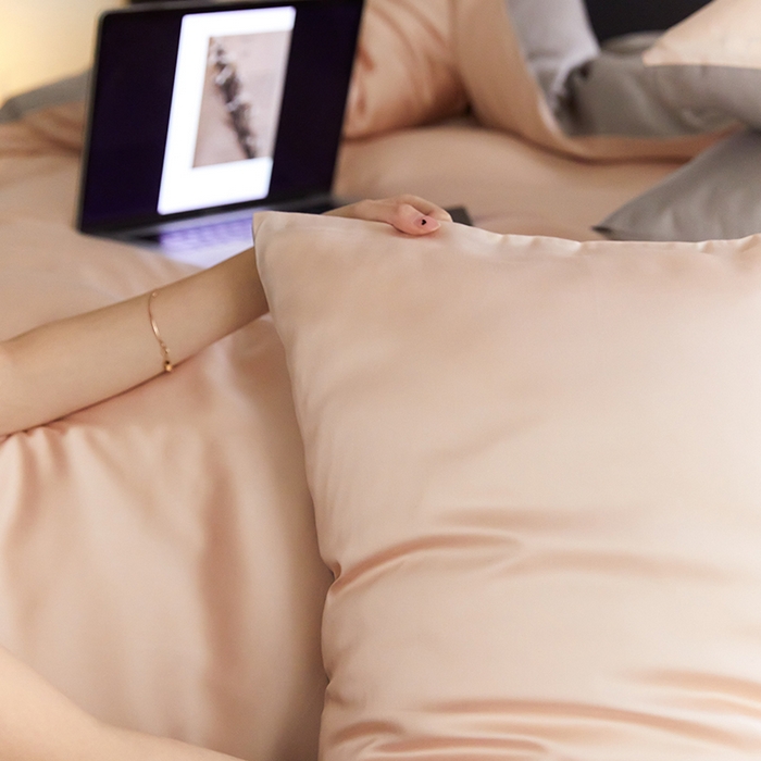 91家纺网 家纺一手货源 找家纺 威克凯丽 2025新款60支纯色兰精天丝四件套--风格二 月光色-岩石灰