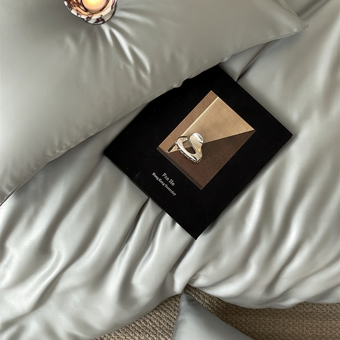 91家纺网 家纺一手货源 找家纺 威克凯丽 2025新款60支纯色兰精天丝四件套--风格二 云纱灰