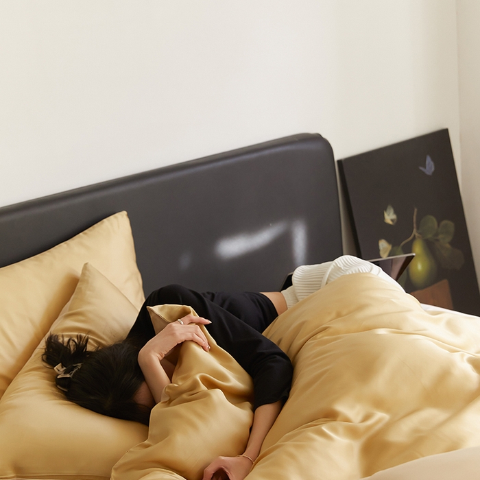 91家纺网 家纺一手货源 找家纺 威克凯丽 2025新款60支纯色兰精天丝四件套--风格二 芝士黄-沙茶色