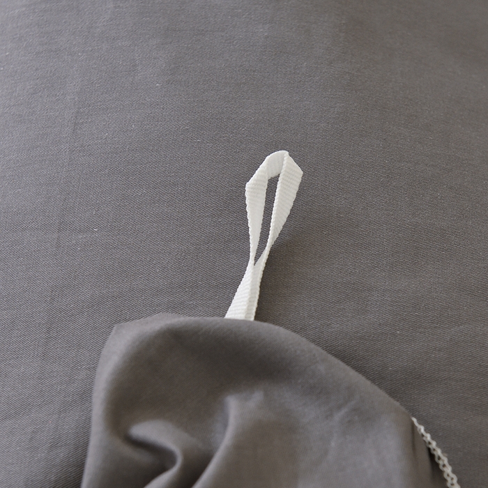 91家纺网 家纺一手货源 找家纺 启优家纺 2025新款13372全棉纯棉纯色四件套 深灰