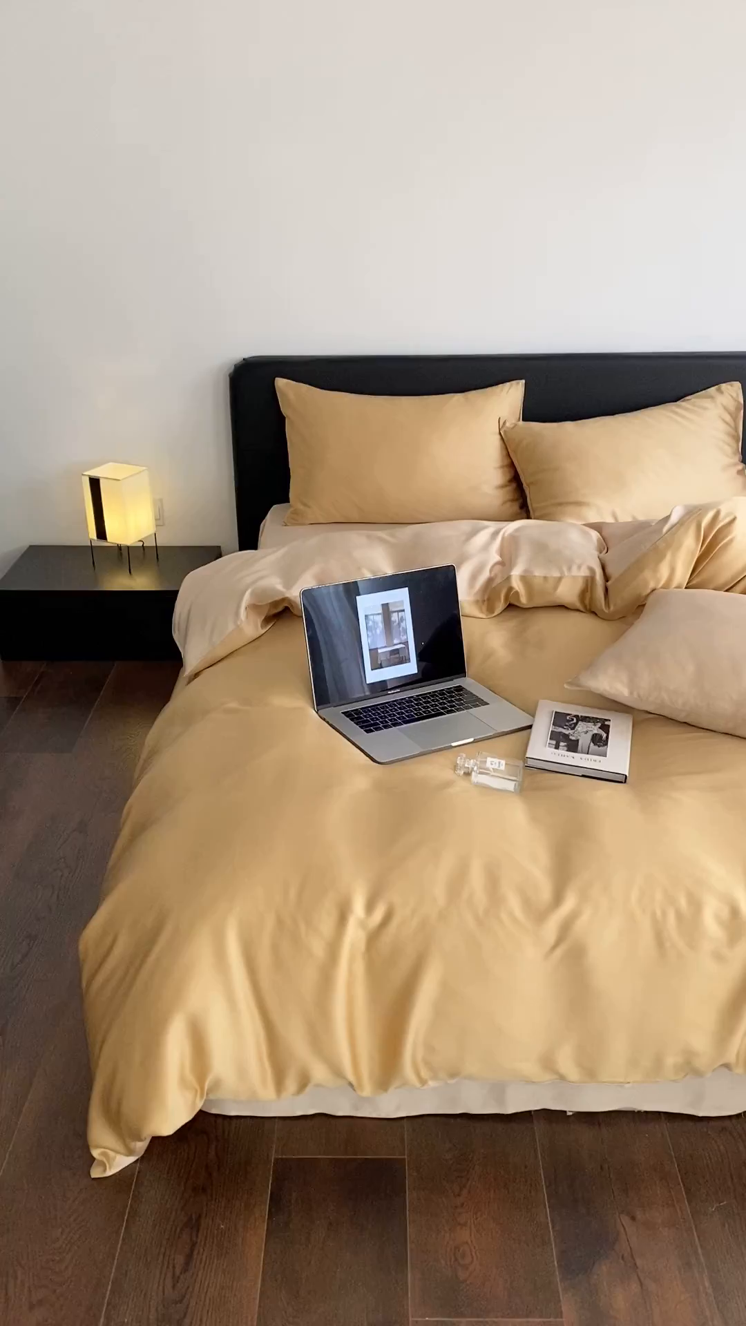 91家纺网 家纺一手货源 找家纺 威克凯丽 2025新款60支纯色兰精天丝四件套--风格二 芝士黄-沙茶色