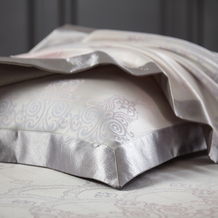 91家纺网 家纺一手货源 找家纺 威克凯丽 2025新款重磅七彩大提花纯竹纤维软凉席三件套 芙络斯