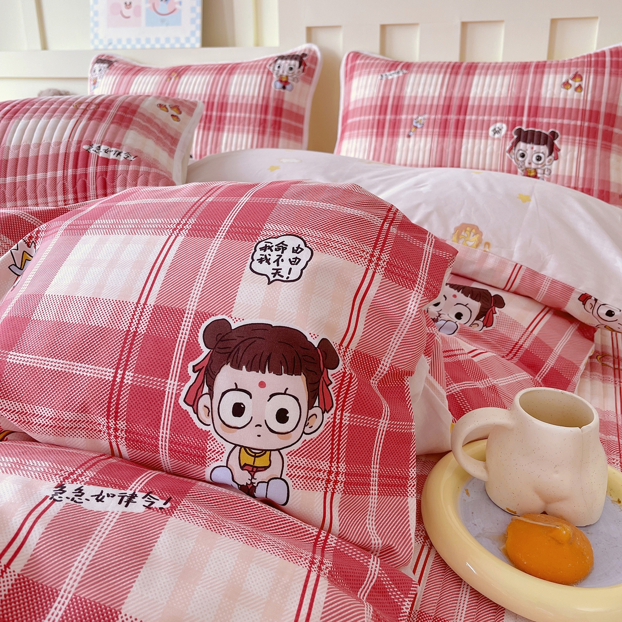 91家纺网 家纺一手货源 找家纺 金鑫汇家纺2025新款A类全棉印花床盖四件套 传奇哪吒·红