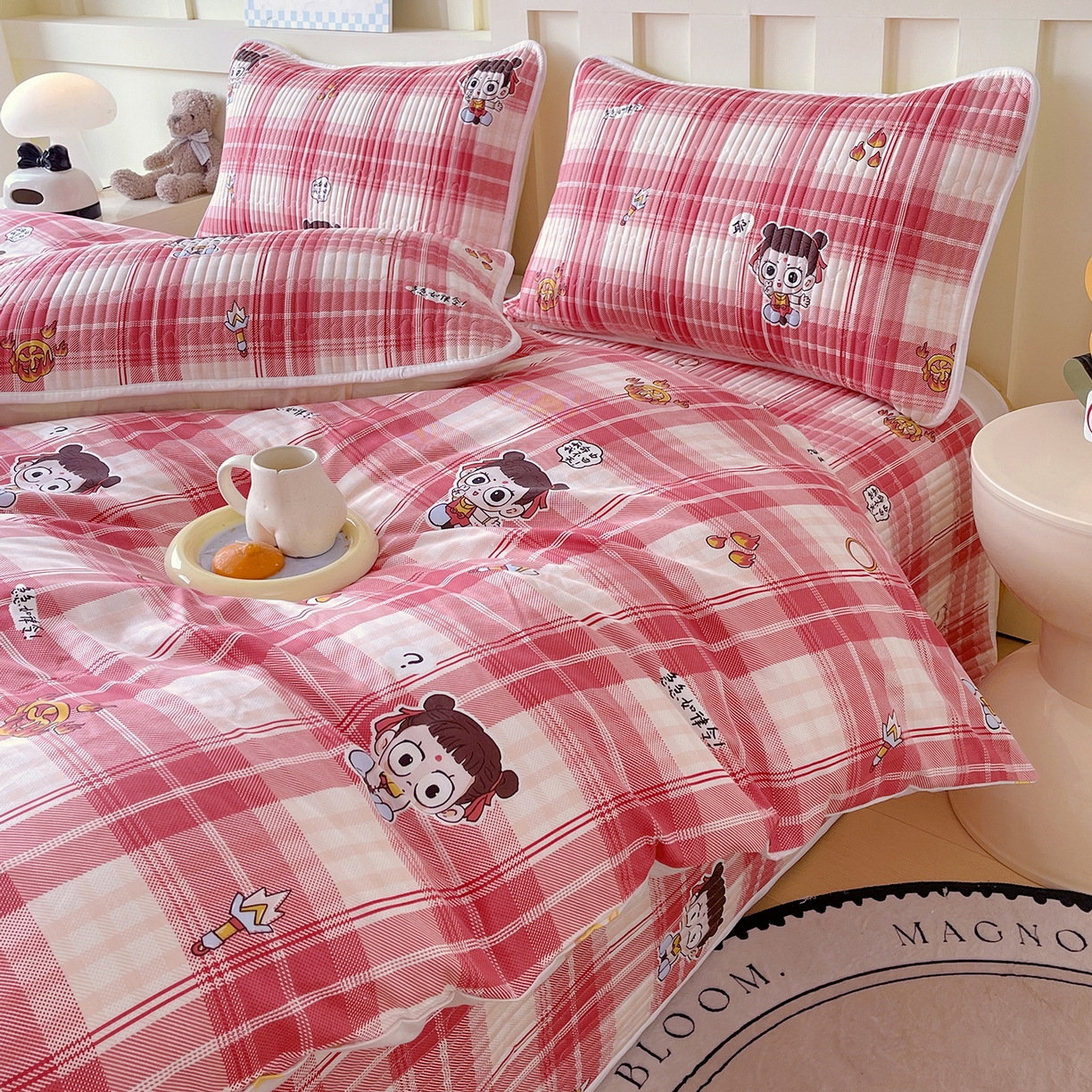 91家纺网 家纺一手货源 找家纺 金鑫汇家纺2025新款A类全棉印花床盖四件套 传奇哪吒·红