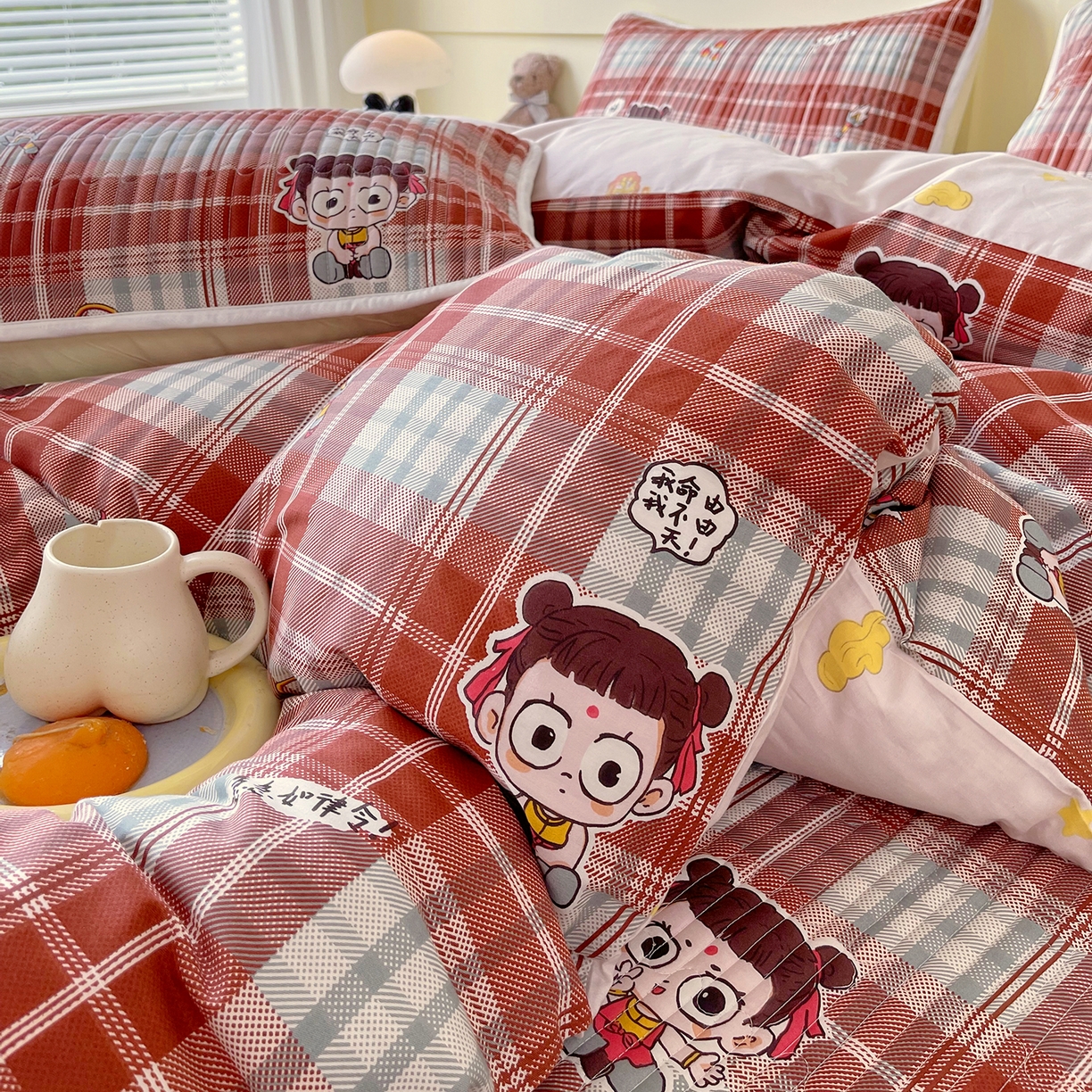 91家纺网 家纺一手货源 找家纺 金鑫汇家纺2025新款A类全棉印花床盖四件套 传奇哪吒·棕