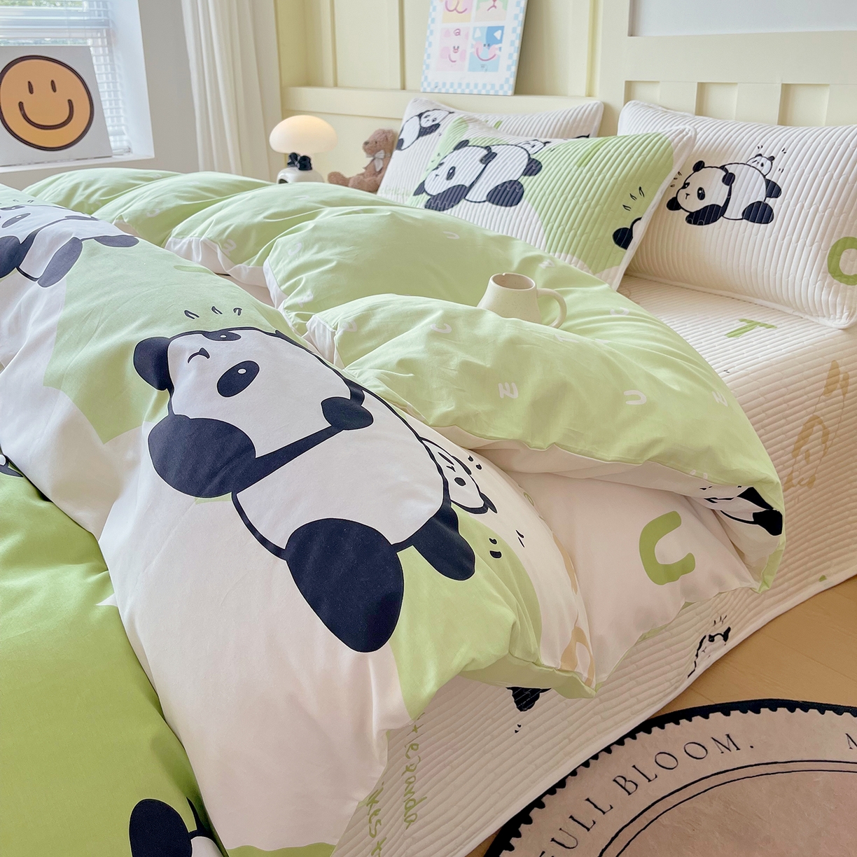 91家纺网 家纺一手货源 找家纺 金鑫汇家纺2025新款A类全棉印花床盖四件套 可爱熊猫