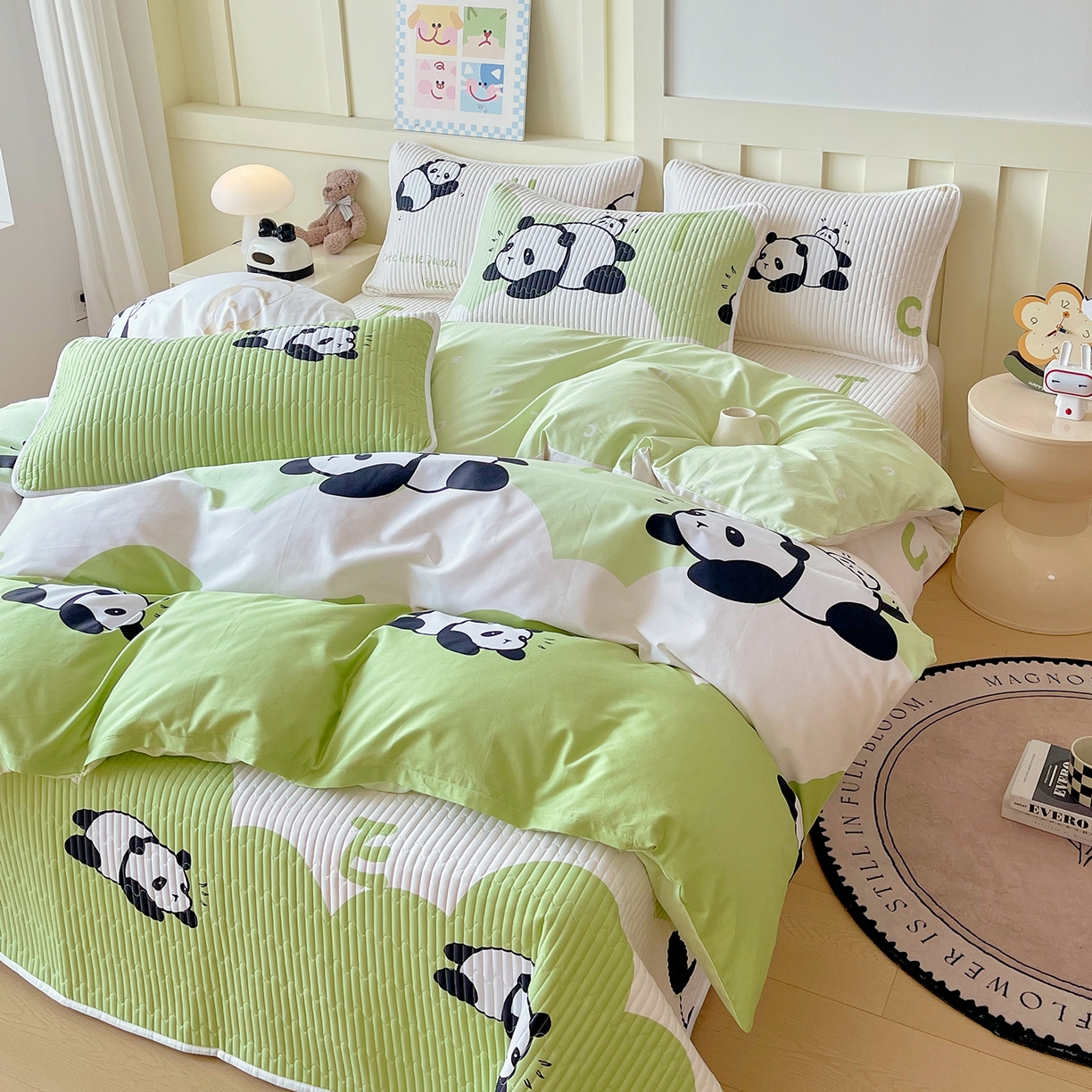 91家纺网 家纺一手货源 找家纺 金鑫汇家纺2025新款A类全棉印花床盖四件套 可爱熊猫