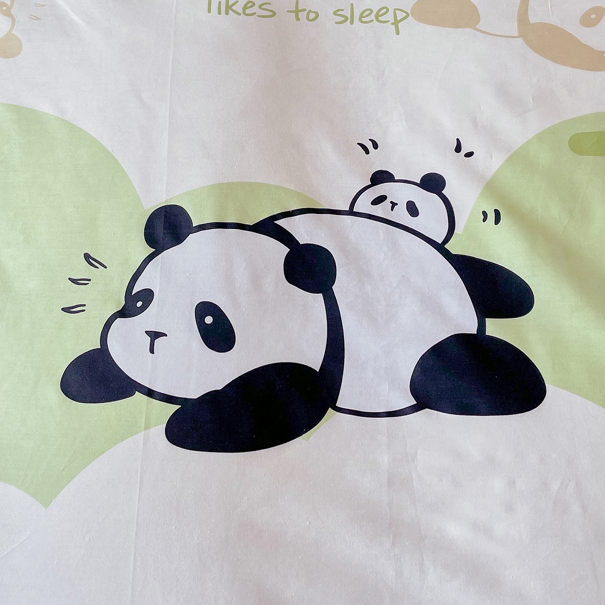 91家纺网 家纺一手货源 找家纺 金鑫汇家纺2025新款A类全棉印花床盖四件套 可爱熊猫