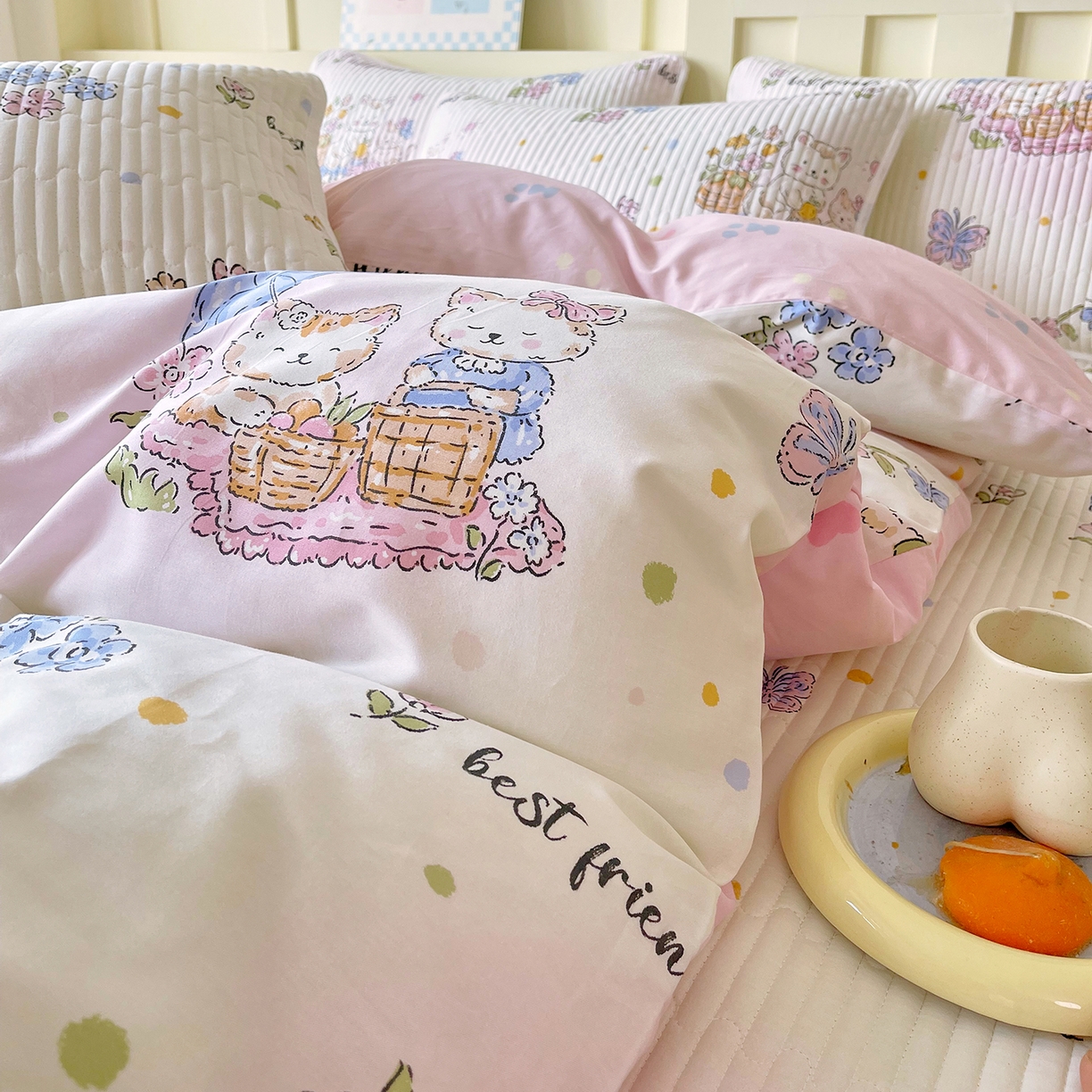 91家纺网 家纺一手货源 找家纺 金鑫汇家纺2025新款A类全棉印花床盖四件套 喵喵日记