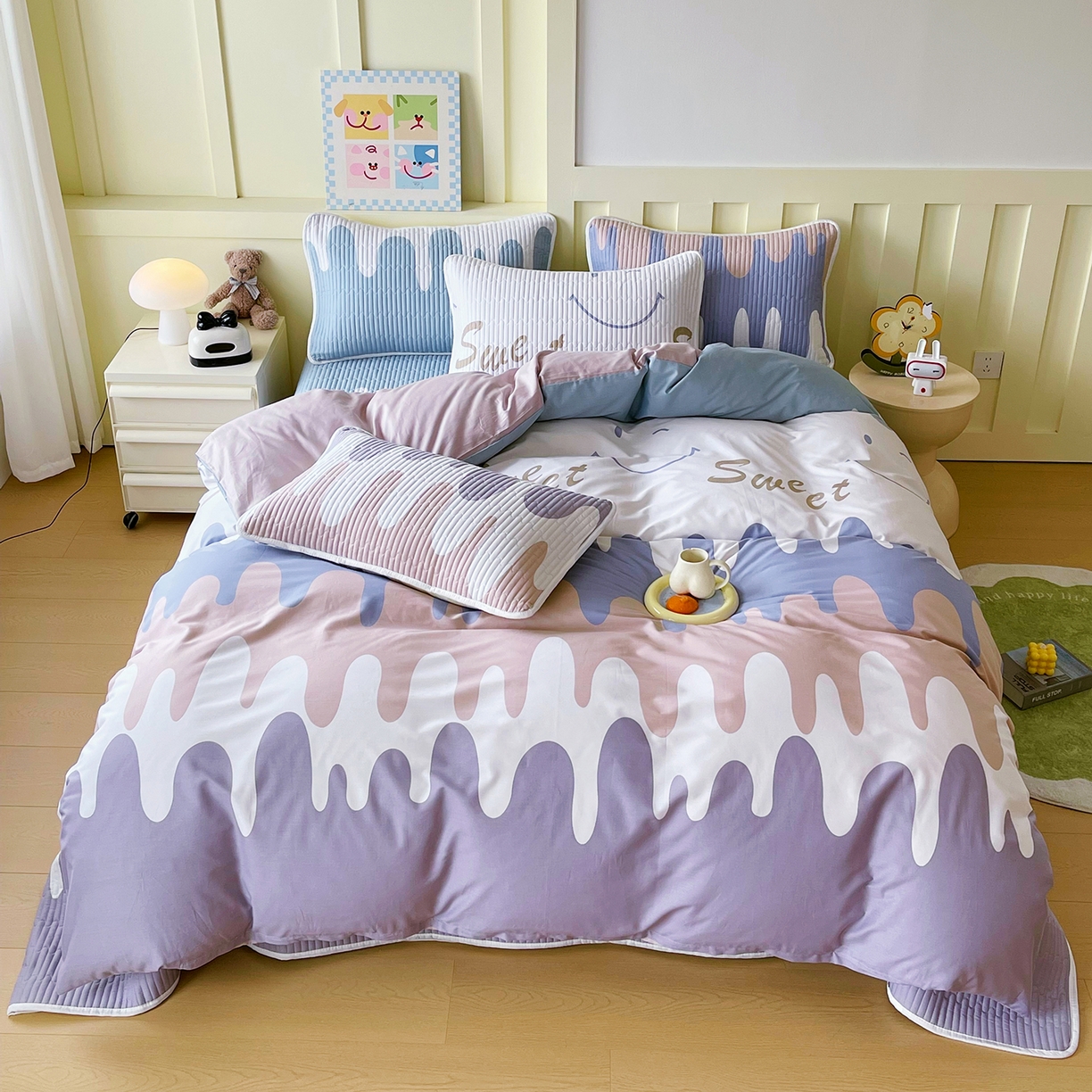 91家纺网 家纺一手货源 找家纺 金鑫汇家纺2025新款A类全棉印花床盖四件套 奶油粉