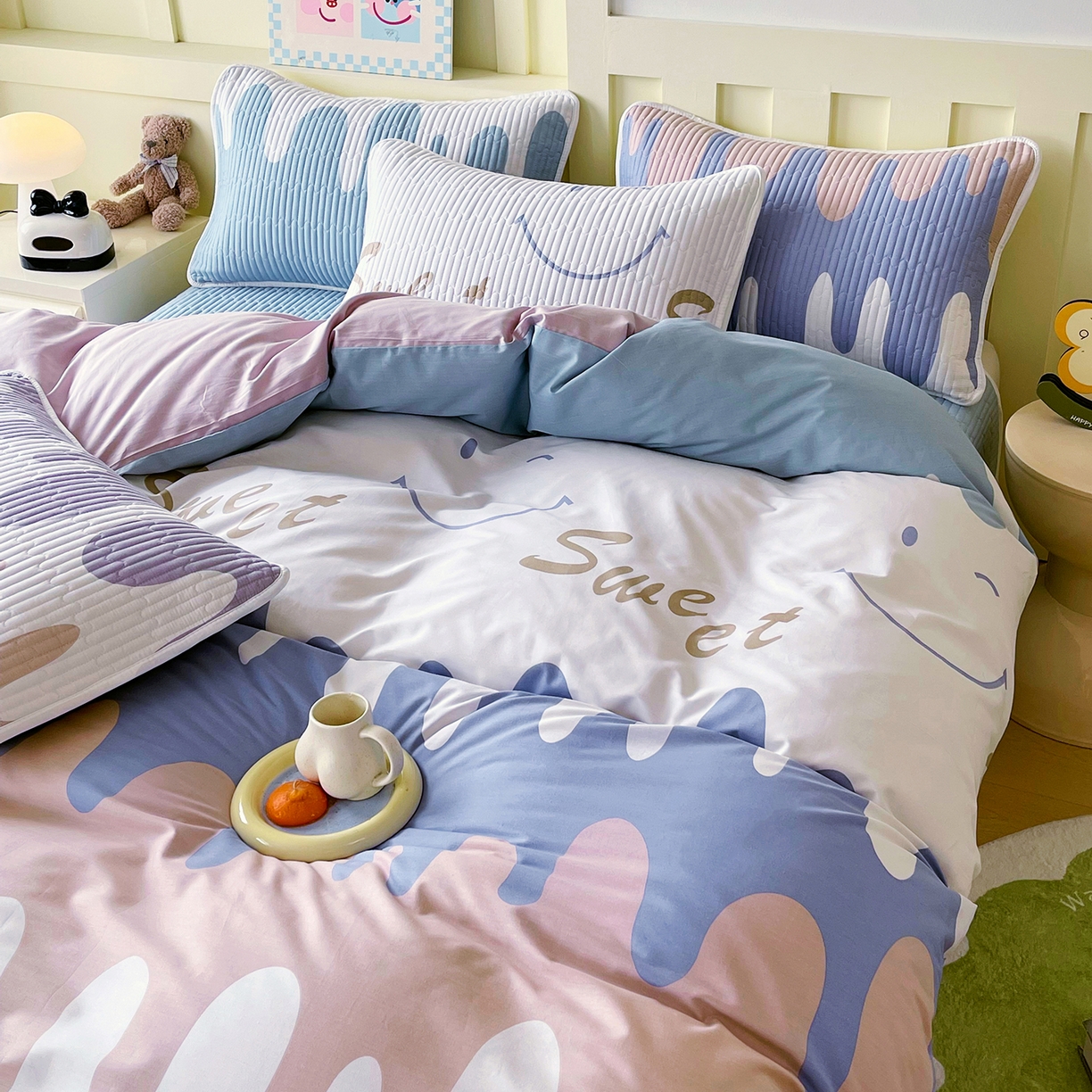 91家纺网 家纺一手货源 找家纺 金鑫汇家纺2025新款A类全棉印花床盖四件套 奶油粉