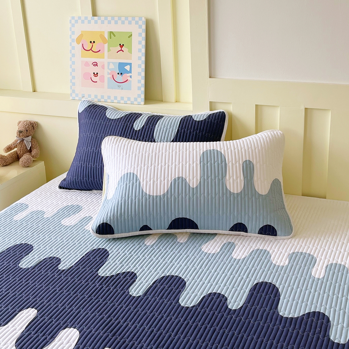 91家纺网 家纺一手货源 找家纺 金鑫汇家纺2025新款A类全棉印花床盖四件套 奶油蓝