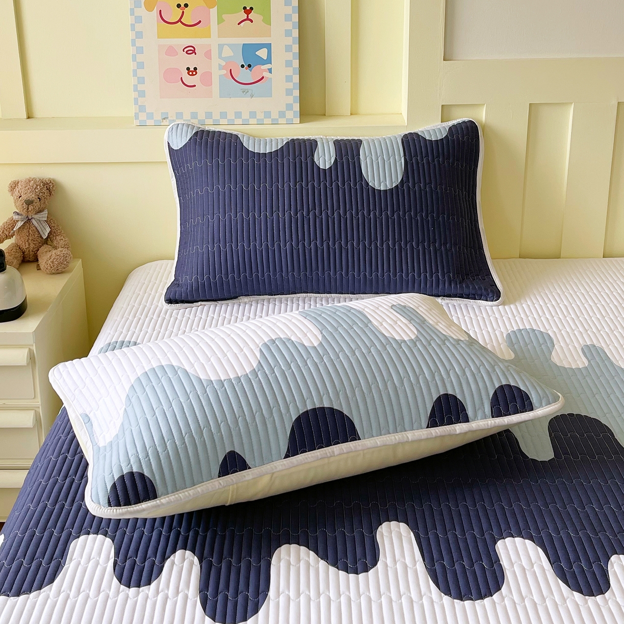 91家纺网 家纺一手货源 找家纺 金鑫汇家纺2025新款A类全棉印花床盖四件套 奶油蓝