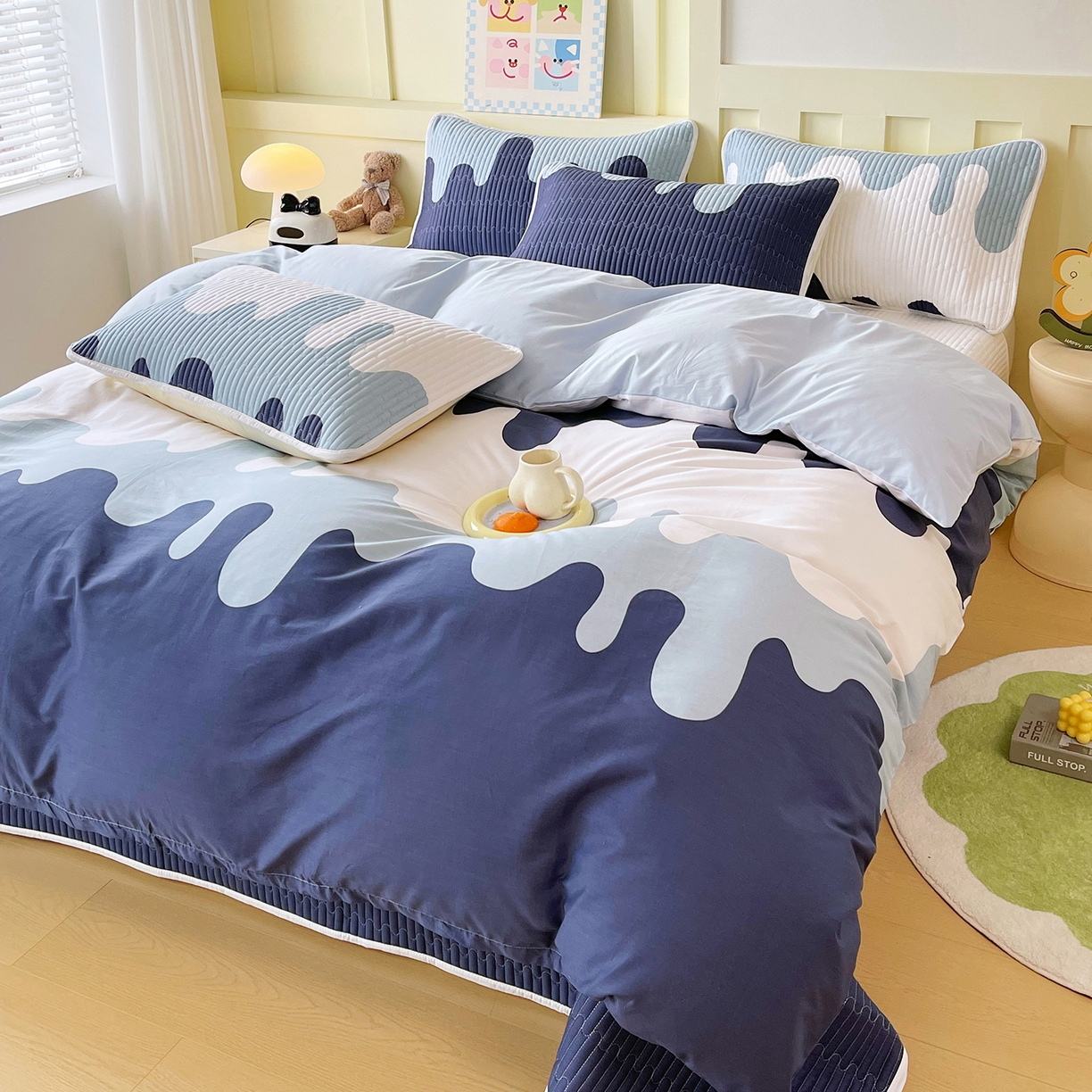 91家纺网 家纺一手货源 找家纺 金鑫汇家纺2025新款A类全棉印花床盖四件套 奶油蓝