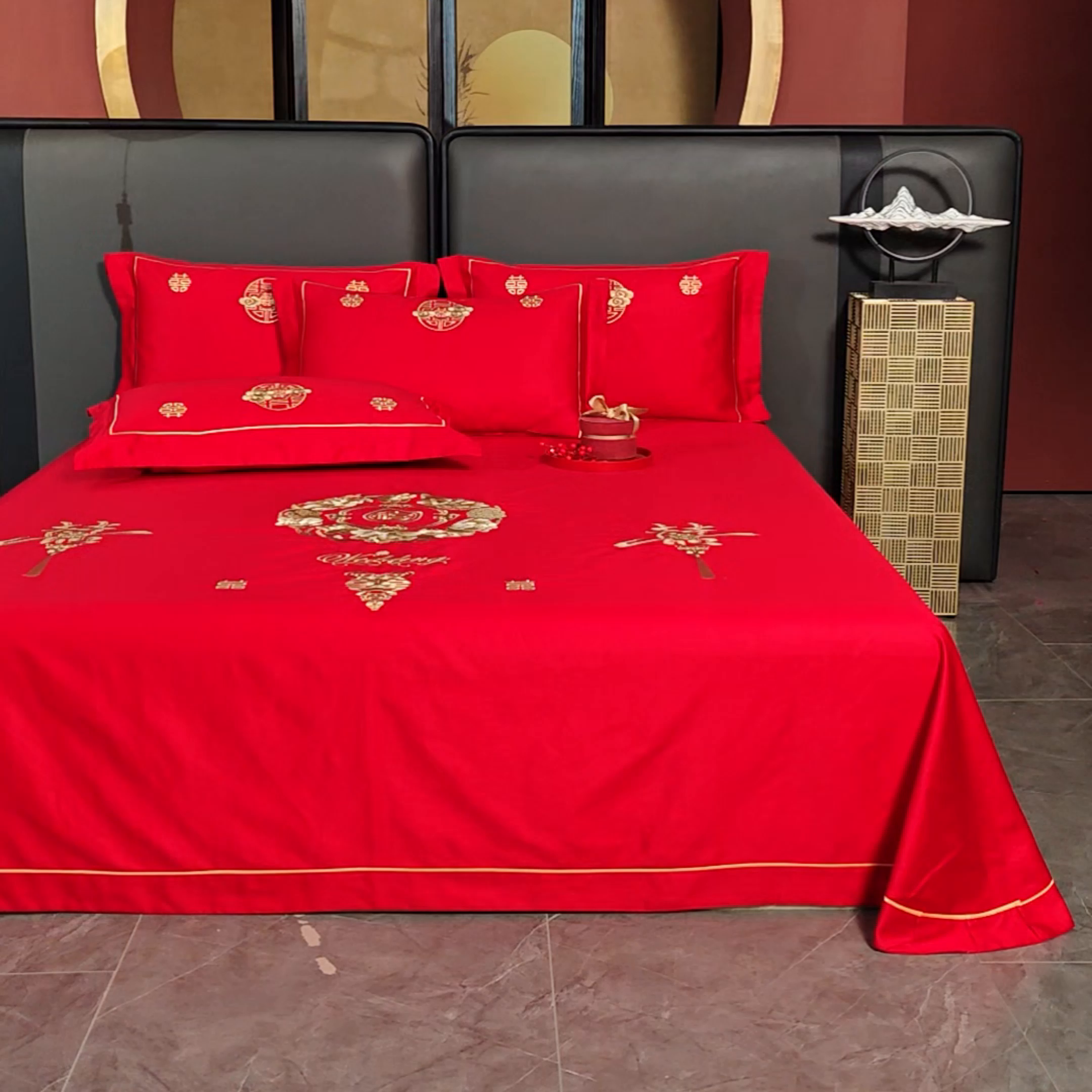 91家纺网 家纺一手货源 找家纺 千禧家纺 2024新款长绒棉绣花婚庆三件套 钟爱一生