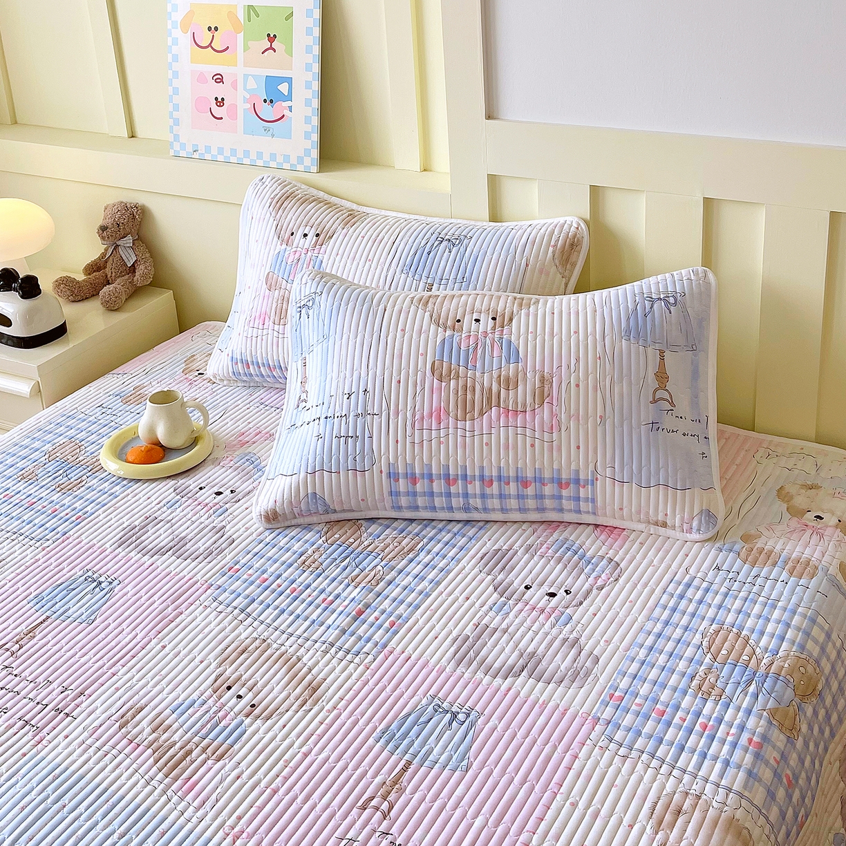 91家纺网 家纺一手货源 找家纺 金鑫汇家纺2025新款A类全棉印花床盖四件套 熊熊精灵