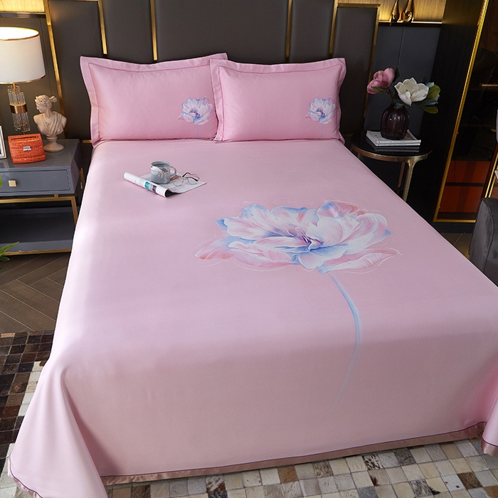 91家纺网 家纺一手货源 找家纺 威克凯丽 2025新款定位款竹语天丝软凉席三件套 芙花瑶（雅粉）