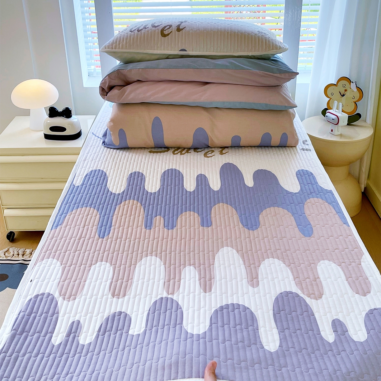 91家纺网 家纺一手货源 找家纺 （总）金鑫汇家纺2025新款A类宿舍全棉印花床盖三件套