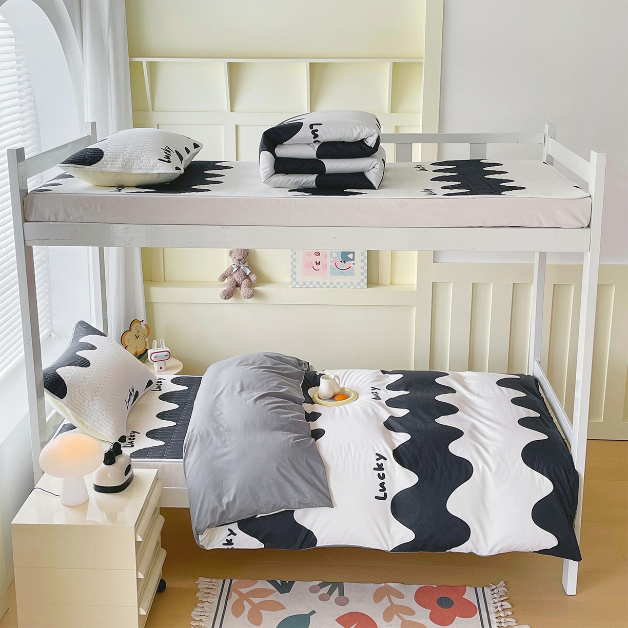 91家纺网 家纺一手货源 找家纺 金鑫汇家纺2025新款A类宿舍全棉印花床盖三件套 波浪世界