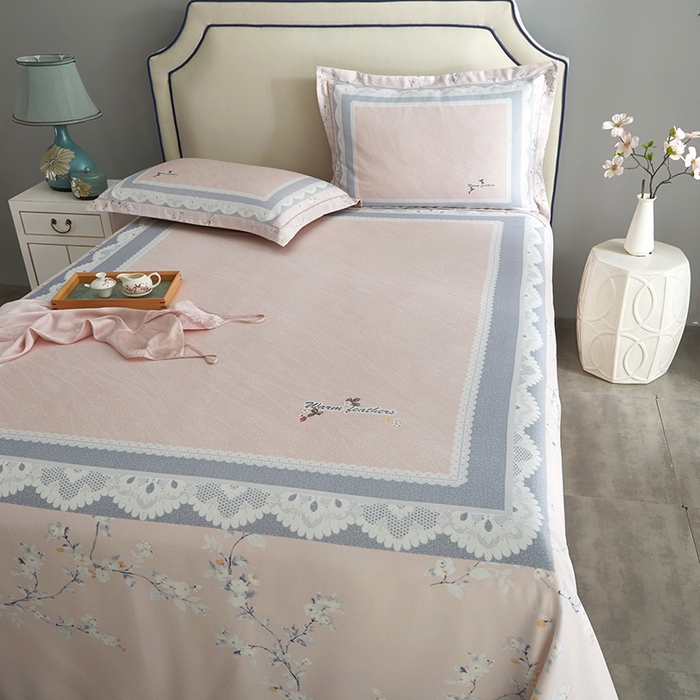 91家纺网 家纺一手货源 找家纺 威克凯丽 2025新款定位款竹语天丝软凉席三件套 夏沫-玉粉