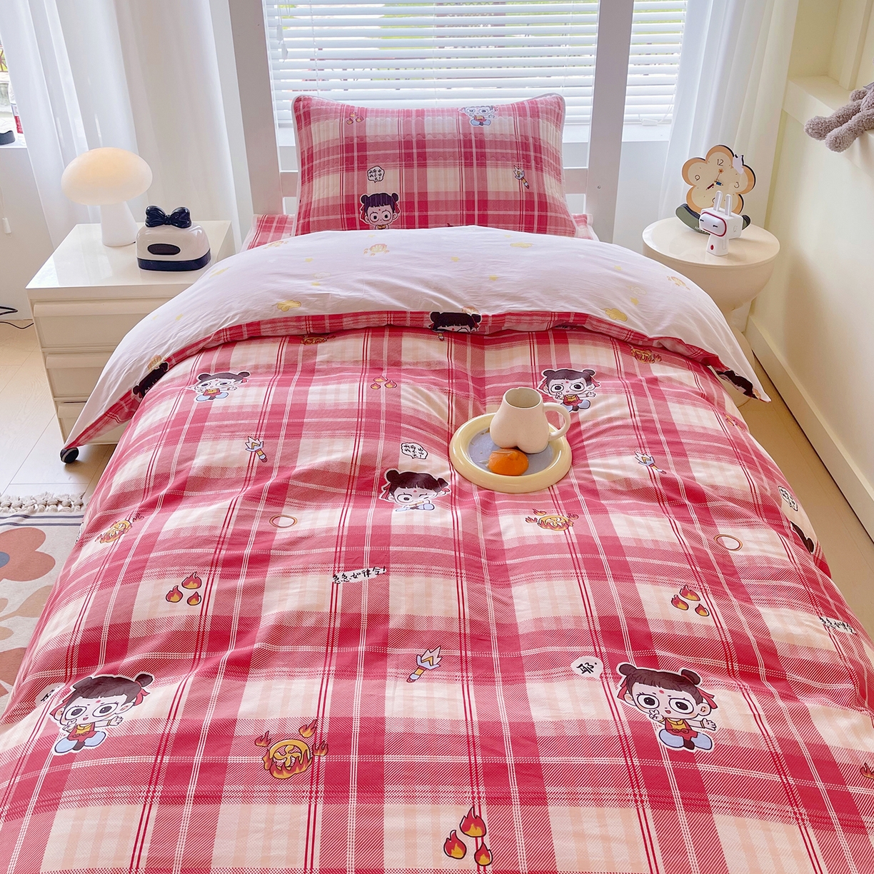 91家纺网 家纺一手货源 找家纺 金鑫汇家纺2025新款A类宿舍全棉印花床盖三件套 传奇哪吒·红