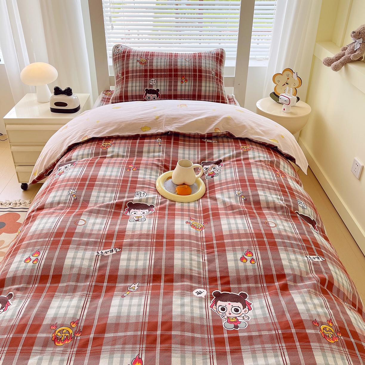 91家纺网 家纺一手货源 找家纺 金鑫汇家纺2025新款A类宿舍全棉印花床盖三件套 传奇哪吒·棕