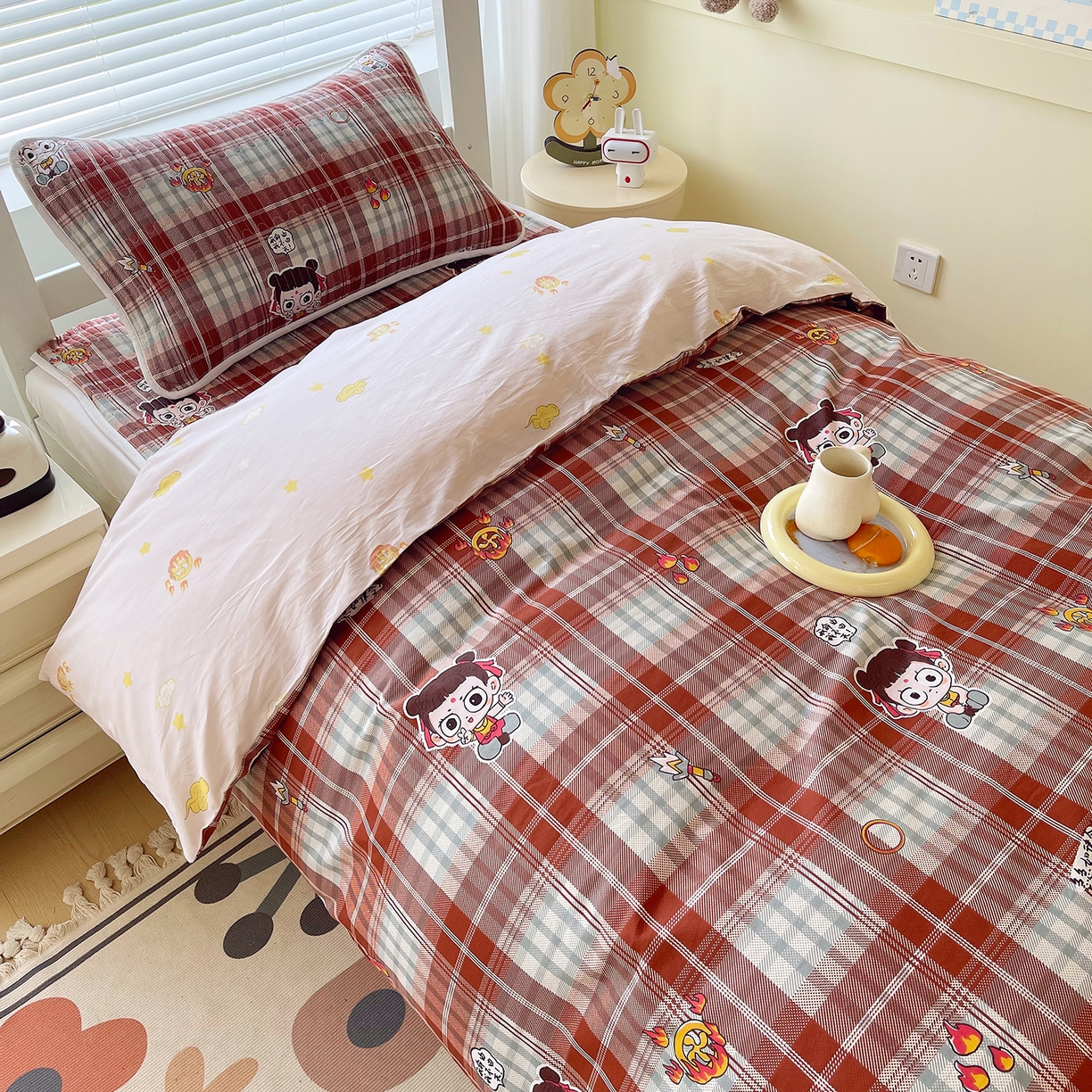 91家纺网 家纺一手货源 找家纺 金鑫汇家纺2025新款A类宿舍全棉印花床盖三件套 传奇哪吒·棕