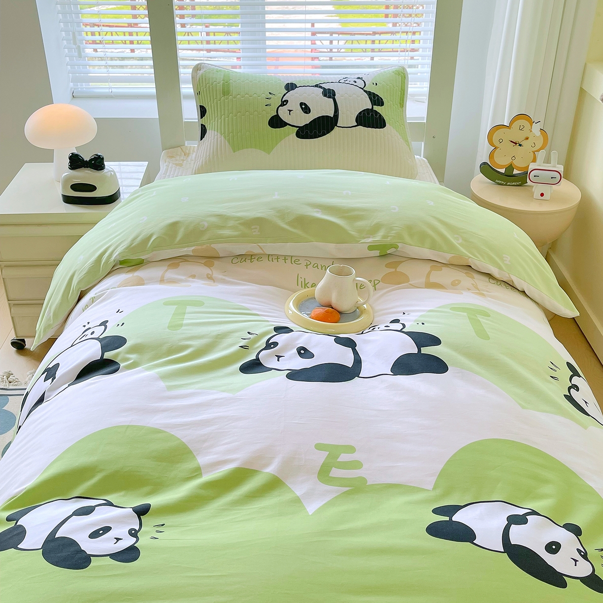 91家纺网 家纺一手货源 找家纺 金鑫汇家纺2025新款A类宿舍全棉印花床盖三件套 可爱熊猫