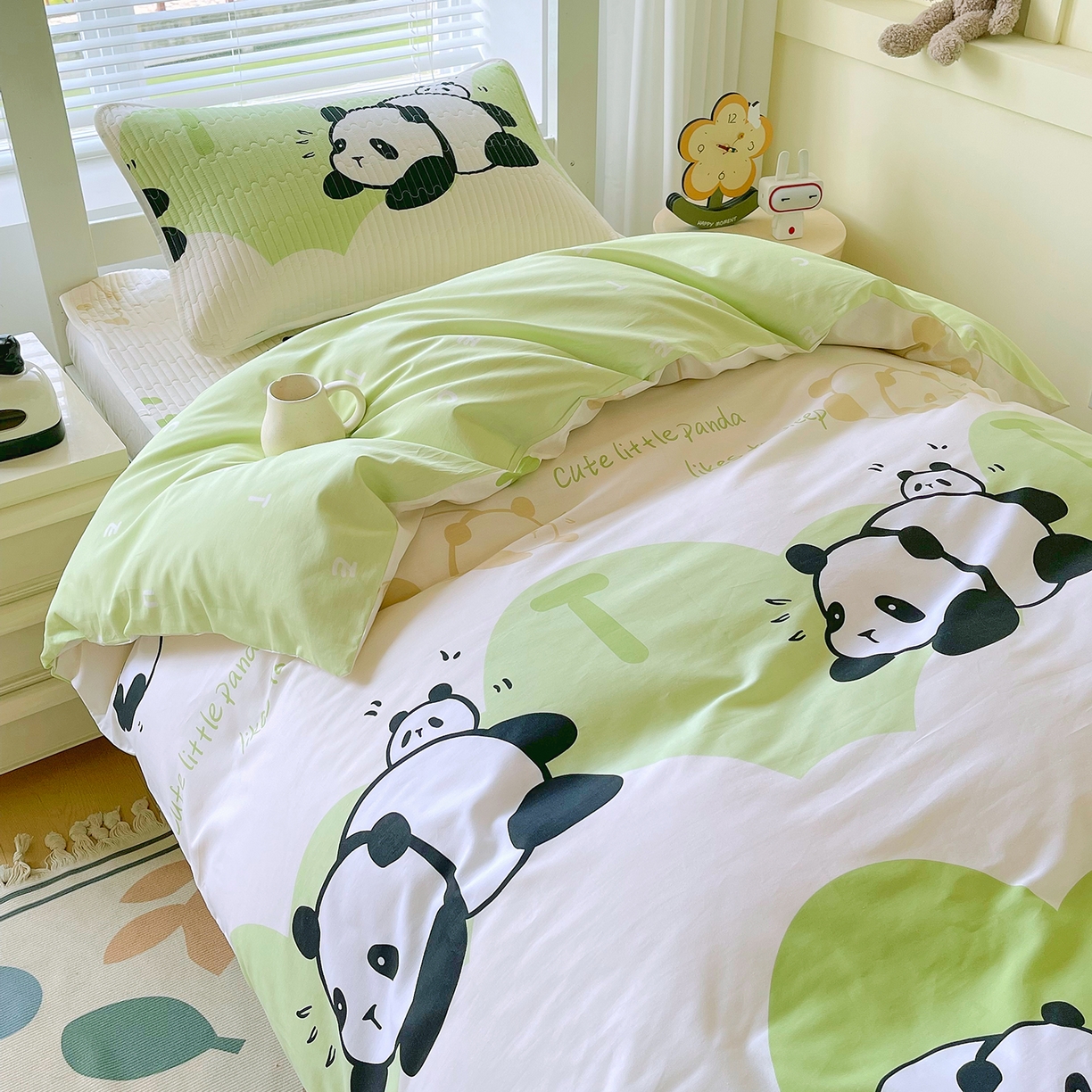 91家纺网 家纺一手货源 找家纺 金鑫汇家纺2025新款A类宿舍全棉印花床盖三件套 可爱熊猫