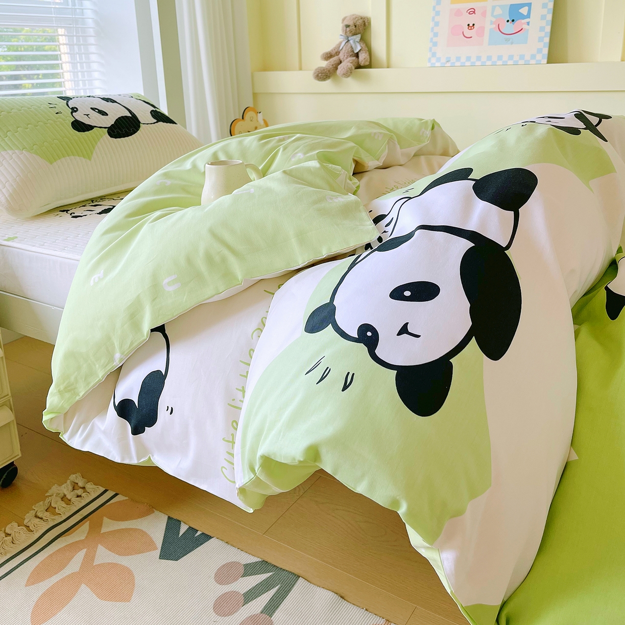 91家纺网 家纺一手货源 找家纺 金鑫汇家纺2025新款A类宿舍全棉印花床盖三件套 可爱熊猫