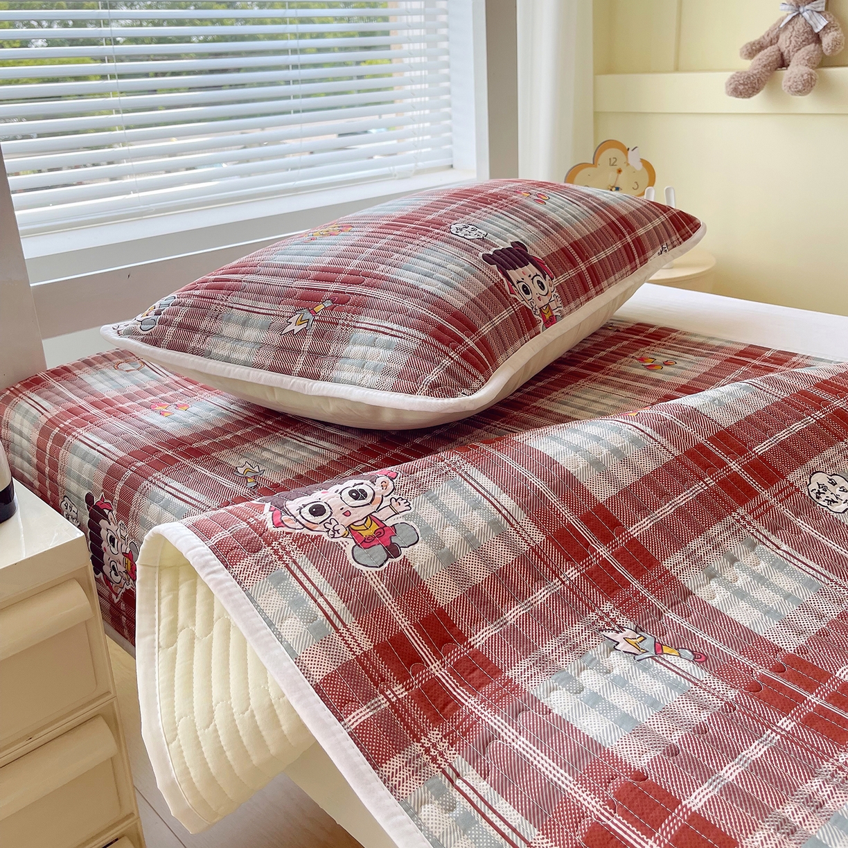 91家纺网 家纺一手货源 找家纺 金鑫汇家纺2025新款A类全棉学生宿舍床盖系列单品 传奇哪吒·棕