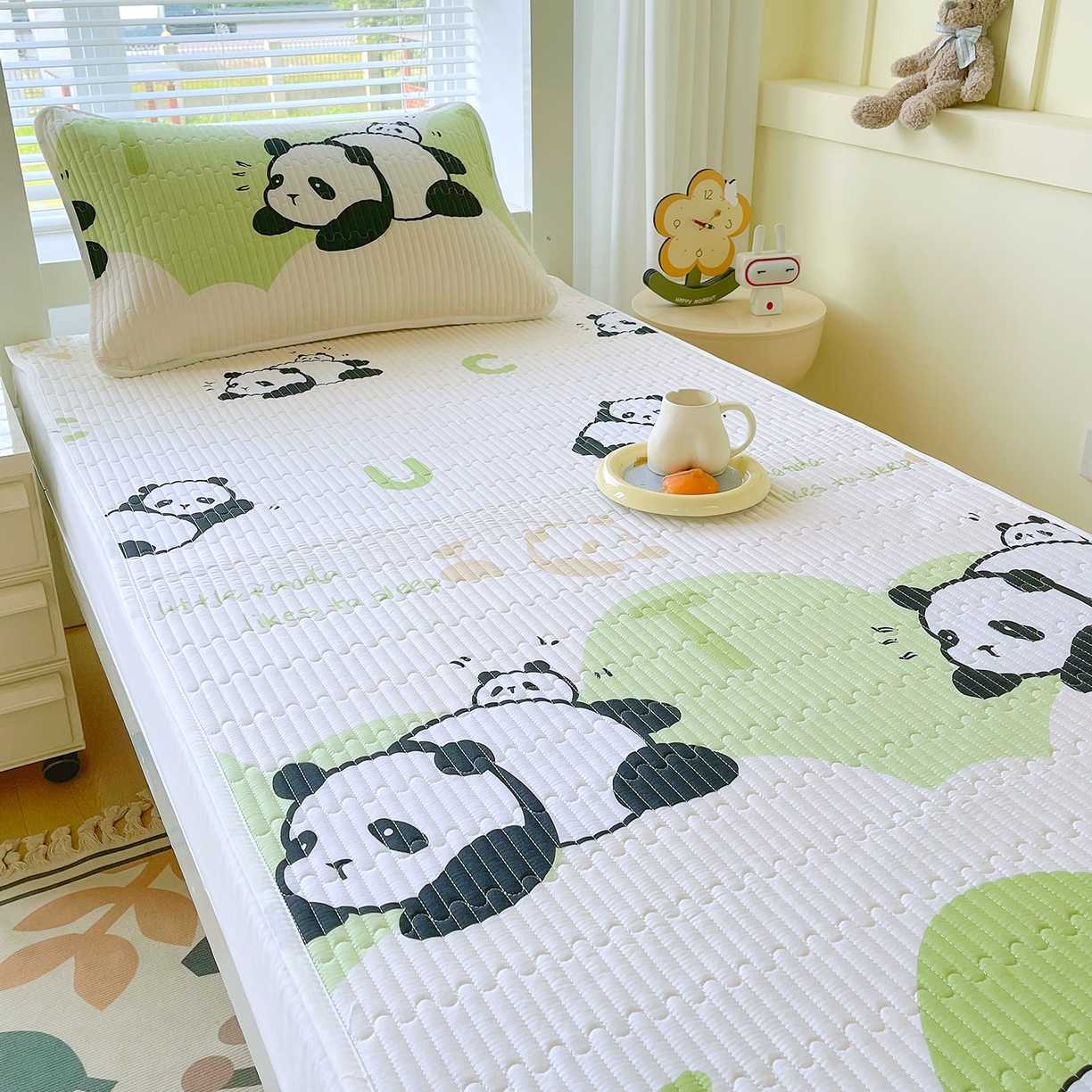 91家纺网 家纺一手货源 找家纺 金鑫汇家纺2025新款A类全棉学生宿舍床盖系列单品 可爱熊猫