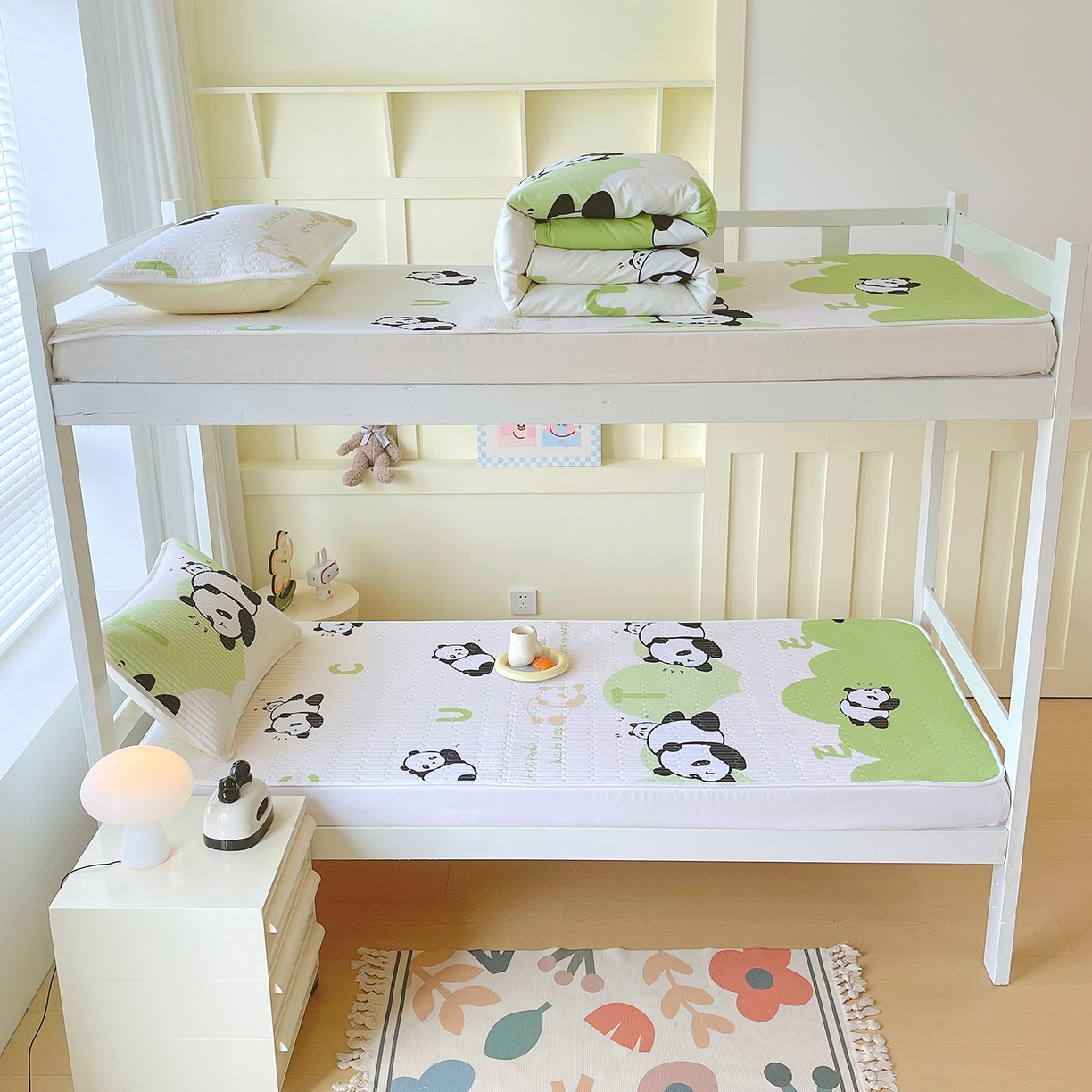 91家纺网 家纺一手货源 找家纺 金鑫汇家纺2025新款A类全棉学生宿舍床盖系列单品 可爱熊猫