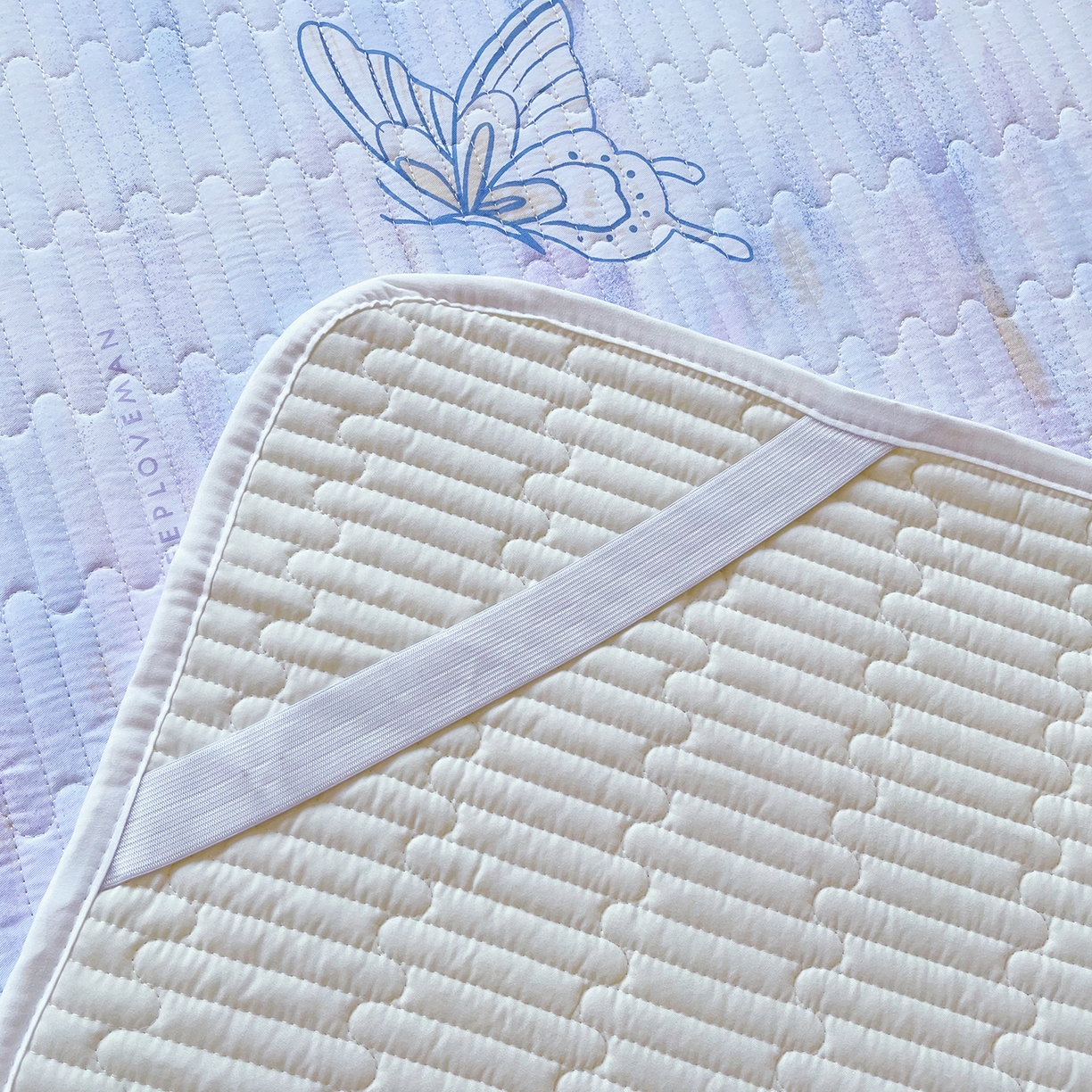 91家纺网 家纺一手货源 找家纺 金鑫汇家纺2025新款A类全棉学生宿舍床盖系列单品 梦蝶