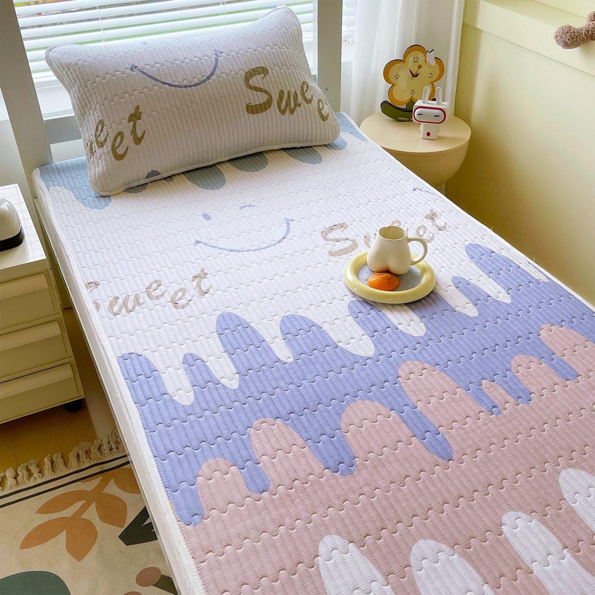 91家纺网 家纺一手货源 找家纺 金鑫汇家纺2025新款A类全棉学生宿舍床盖系列单品 奶油粉