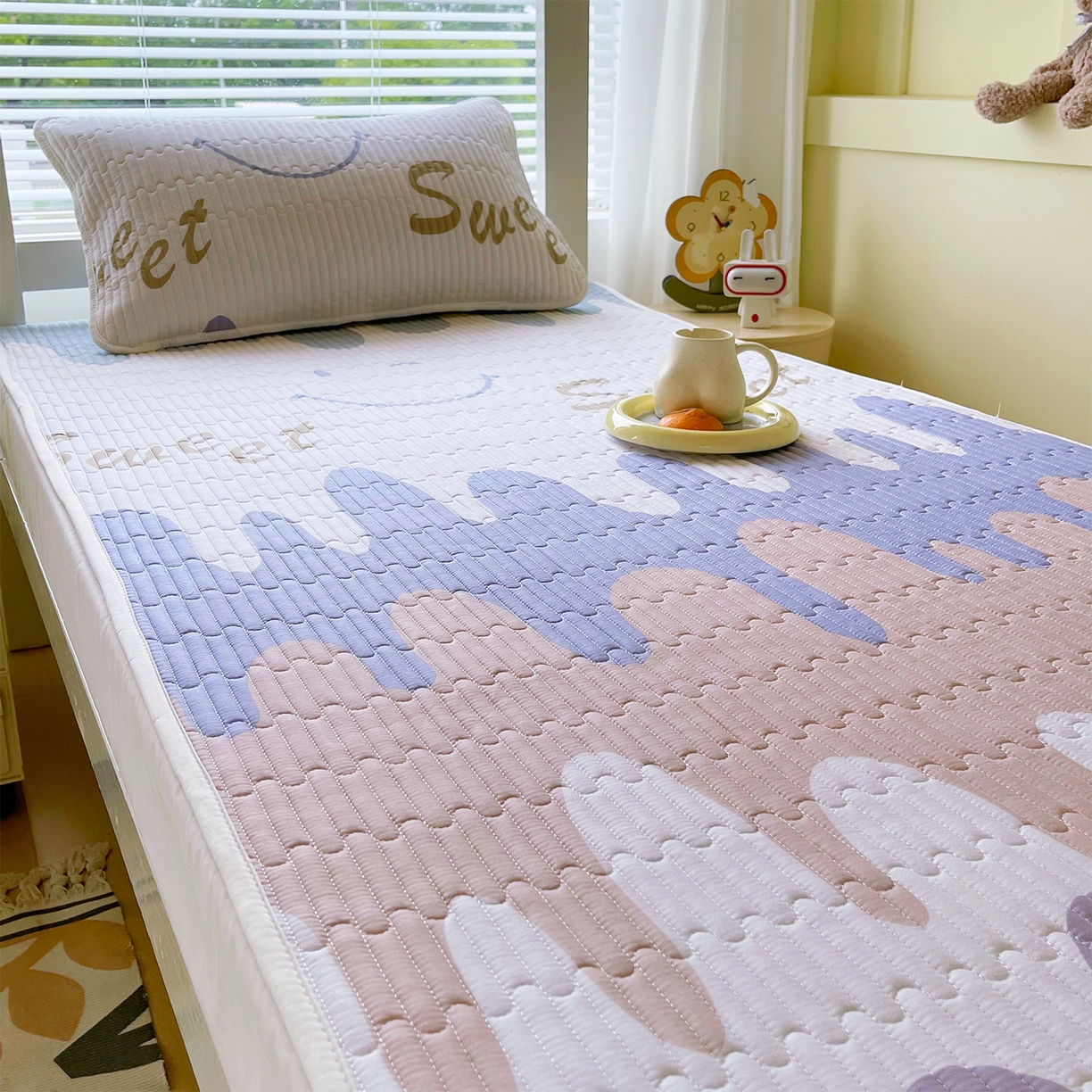 91家纺网 家纺一手货源 找家纺 金鑫汇家纺2025新款A类全棉学生宿舍床盖系列单品 奶油粉